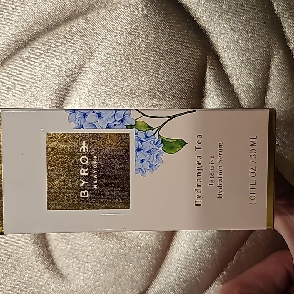 BYROE NY HYDRANGEA TEA INTENSIVE CARE SERUM